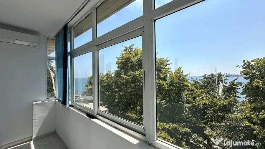 Spațiu comercial, de 742 mp, în Cazino