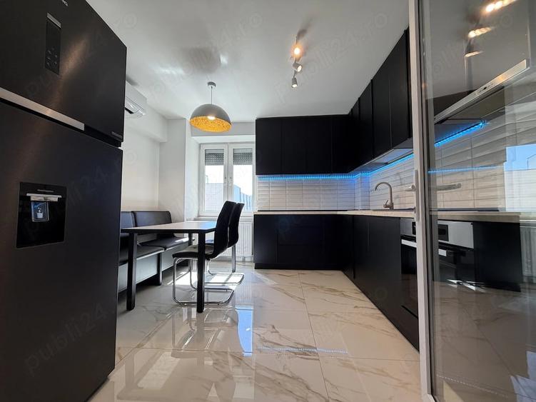 Apartament cu 4 camere decomandat în Centru Civic