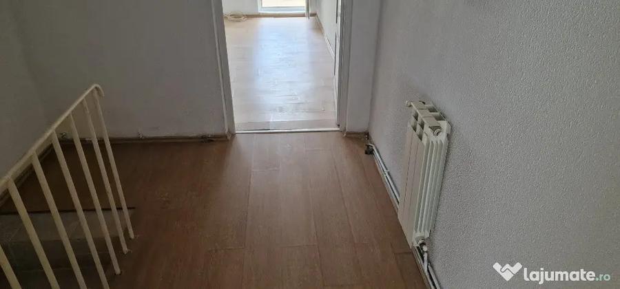 Casă cu 3 camere cu Teren 44 Mp în Zamora