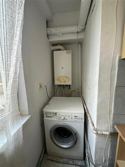 Apartament cu 2 camere semidecomandat, mobilat în Moroasa 2