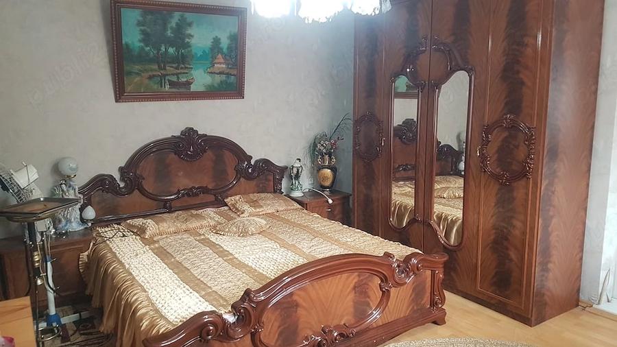 Casă cu 5 camere cu Teren 250 Mp în Chercea