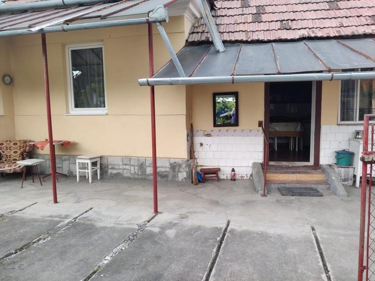 Casă individuală cu 3 camere cu Teren 1850 Mp în Suseni