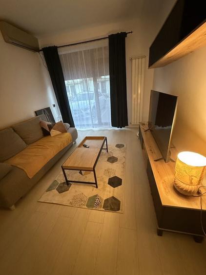 Apartament cu 2 camere semidecomandat în Giroc