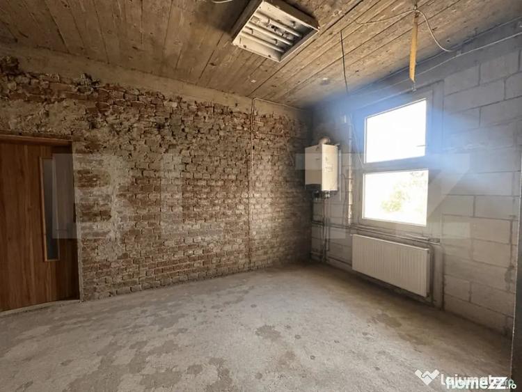Casă cu 2 camere cu Teren 518 Mp în Cloșca