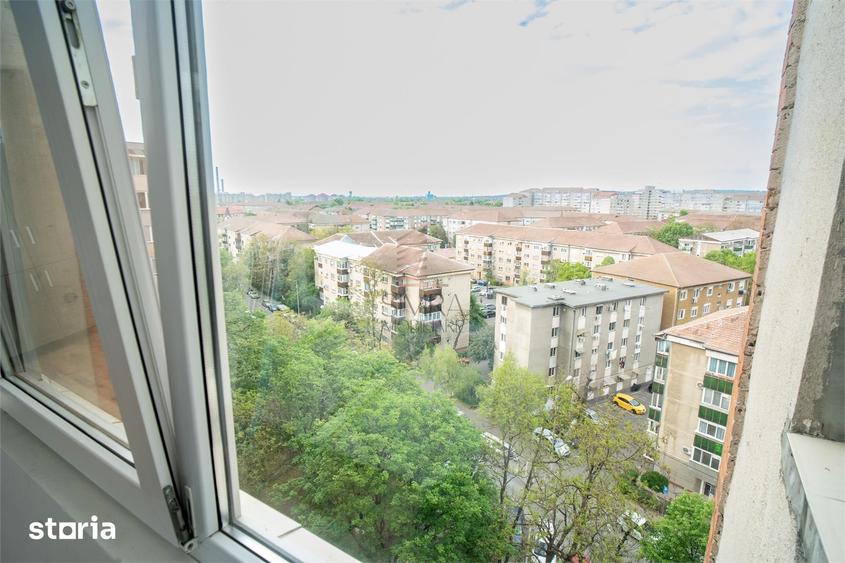 Apartament cu 3 camere în Decebal