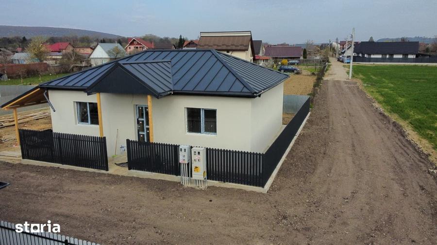 Casă cu 4 camere cu Teren 380 Mp în Hemeiuș