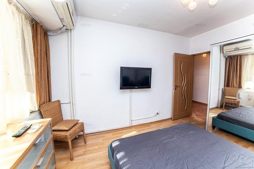 Apartament cu 3 camere decomandat în Berceni