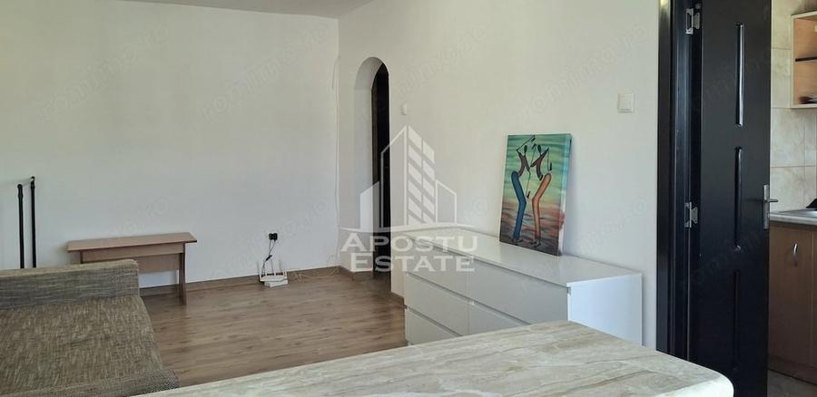 Garsoniera confort 1, Balcon inchis Micalaca - 2
