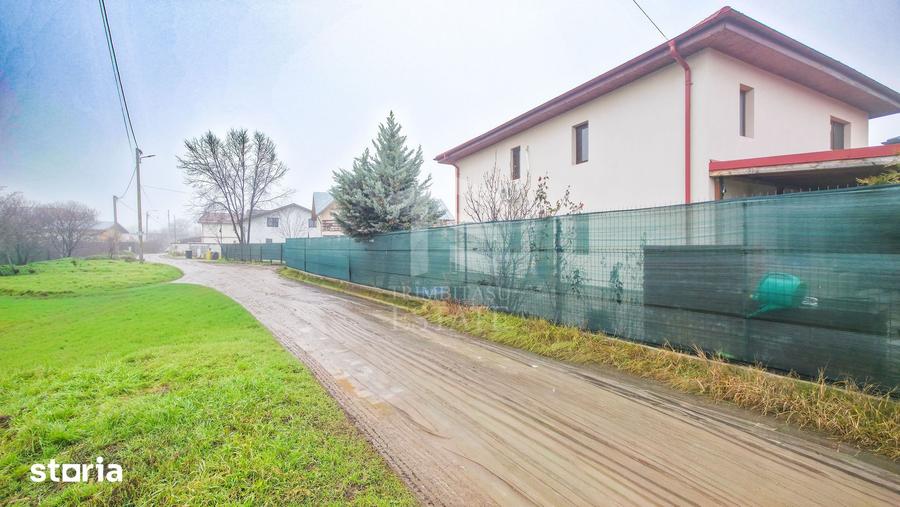 Teren de 1018 mp, în Domnești