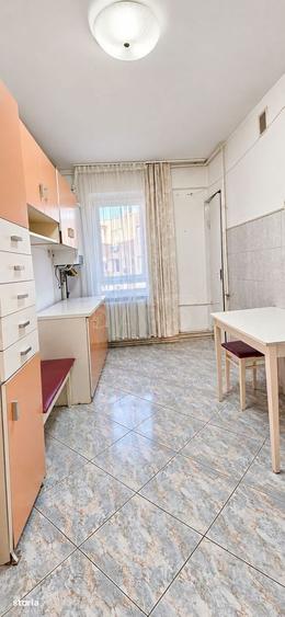 Apartament cu 3 camere în Tudor