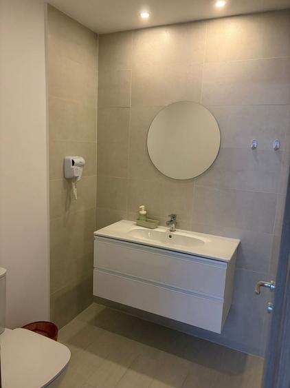 Apartament cu 3 camere, mobilat în Vitan-Bârzești