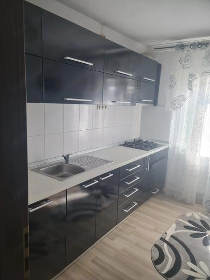 Apartament cu 2 camere semidecomandat, mobilat în Calea Urseni