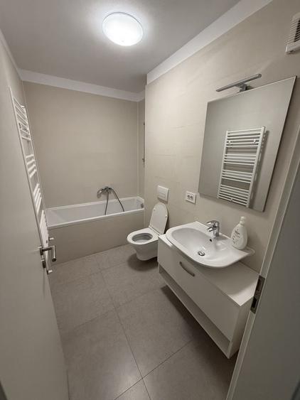 Apartament cu 2 camere decomandat în Exterior Vest