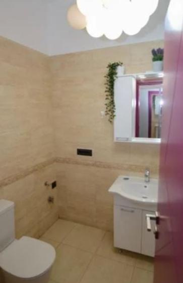 Apartament cu 2 camere decomandat în P-ța Alba Iulia