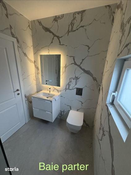 Casă cu 5 camere cu Teren 320 Mp în Traian