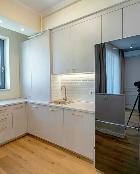 Apartament cu 2 camere decomandat, mobilat în Universitate