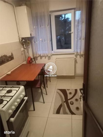 Apartament 2 camere de inchiriat, semidecomandat, etaj intermediar - P - 3