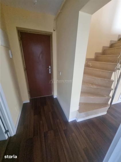 Apartament cu 5 camere decomandat în Central