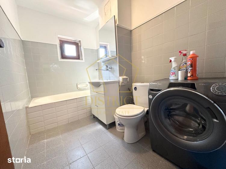 Apartament cu 3 camere decomandat în Dacia