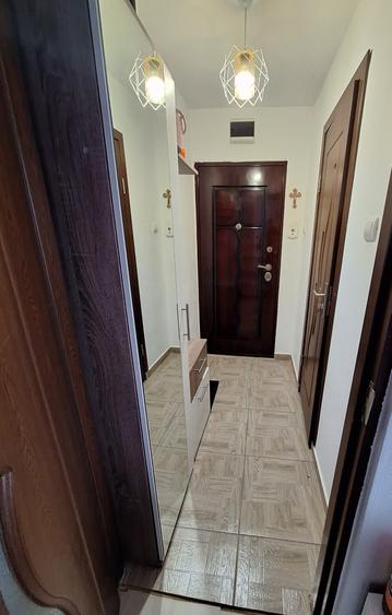Apartament cu 2 camere nedecomandat, mobilat în Exterior Est