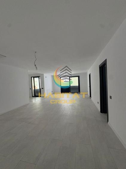 Casă individuală cu 5 camere cu Canalizare în Tineretului
