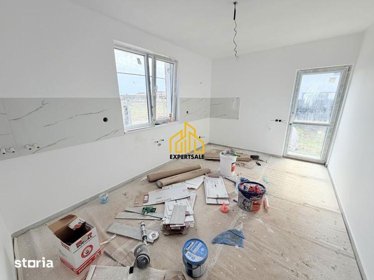 Casă cu 4 camere cu Teren 260 Mp în Clinceni