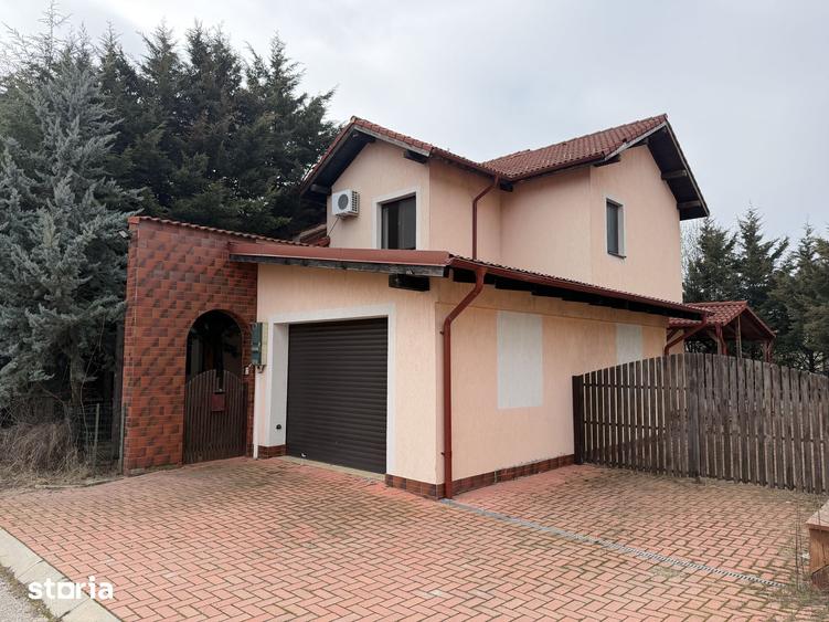 Casă cu 4 camere cu Teren 462 Mp în Ștefănești