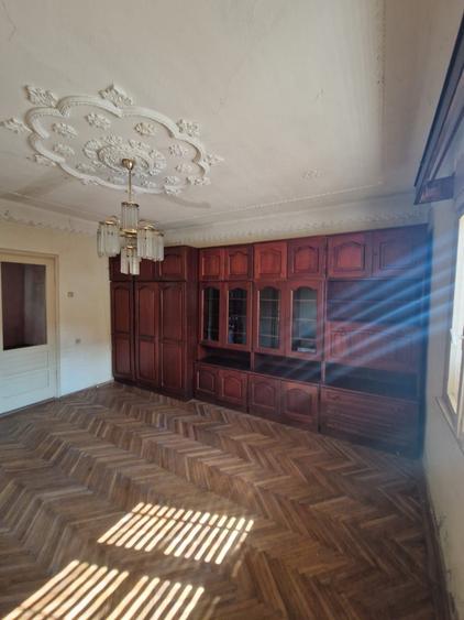 Casă cu 3 camere în Lipova