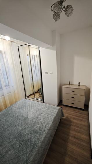 Apartament cu 2 camere decomandat în Hala Centrală