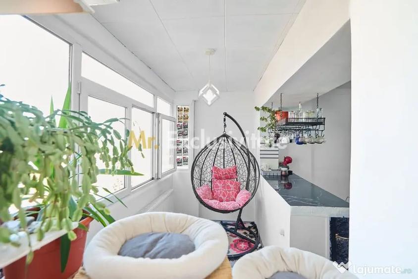 Apartament cu 4 camere decomandat în Central