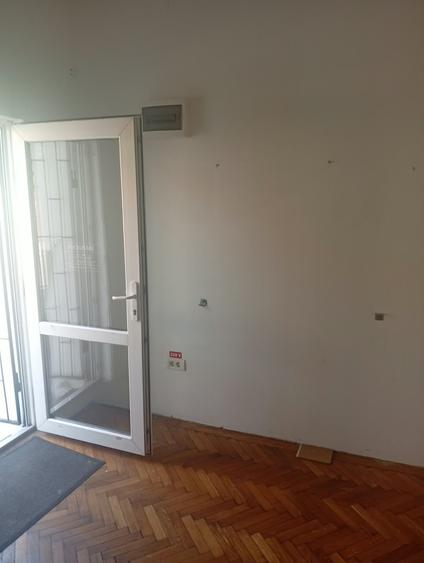Spațiu comercial, de 23 mp, în Central