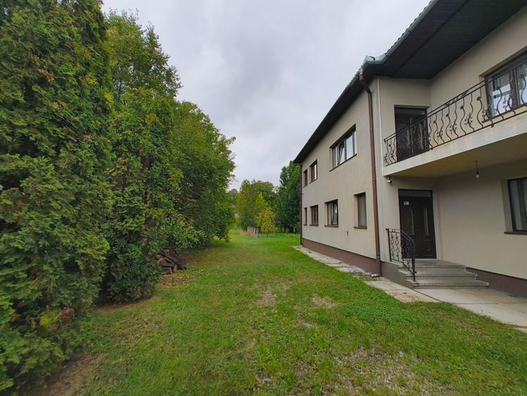 Casă cu 4 camere în Susenii Bârgăului