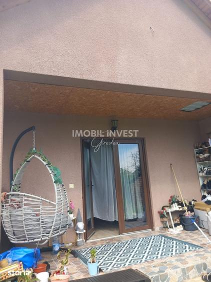 Casă cu 2 camere cu Teren 2377 Mp în Benic