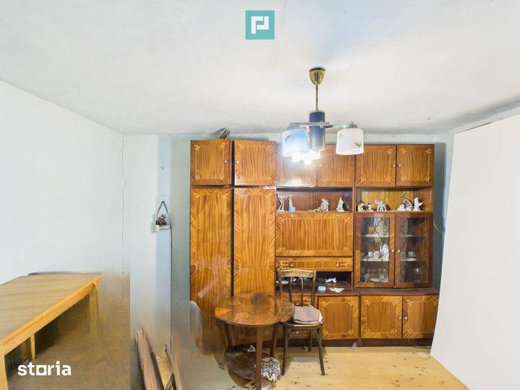 Casă cu 6 camere cu Teren 1234 Mp în Diosig