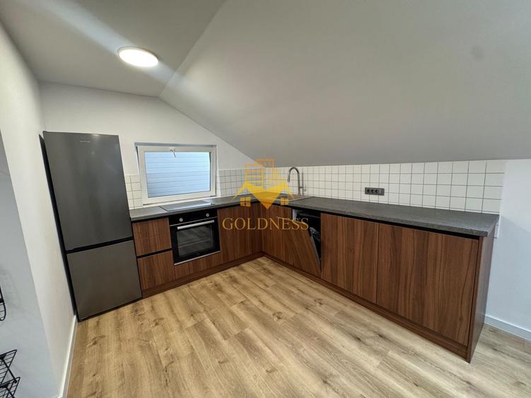 Apartament cu 3 camere semidecomandat, mobilat în Între Lacuri