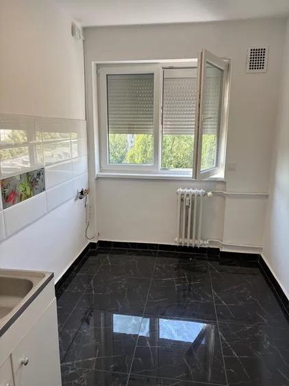 Apartament cu 2 camere semidecomandat în Drumul Taberei