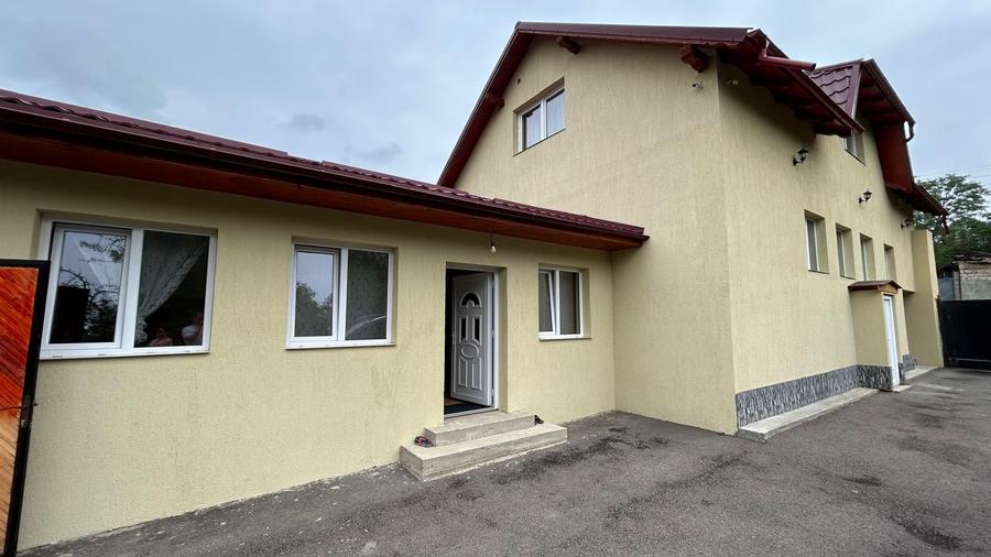 Casă individuală cu 5 camere cu Canalizare în Hălmeag