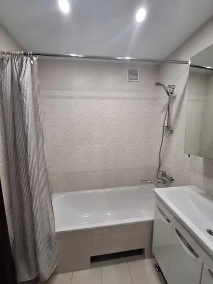 Garsonieră decomandată în 13 Septembrie