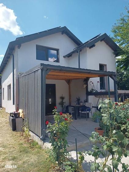 Casă cu 3 camere în Hudum