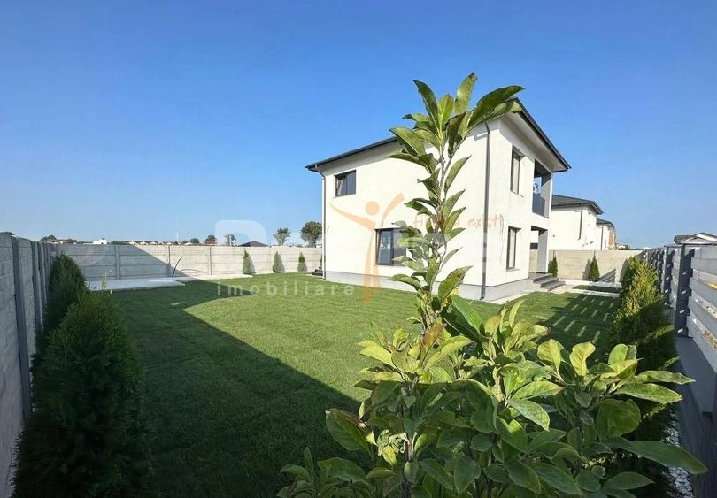 Casă individuală cu 4 camere cu Canalizare în Domnești