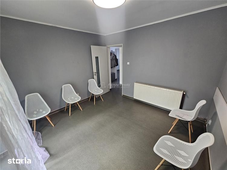 Apartament cu 3 camere decomandat în Central
