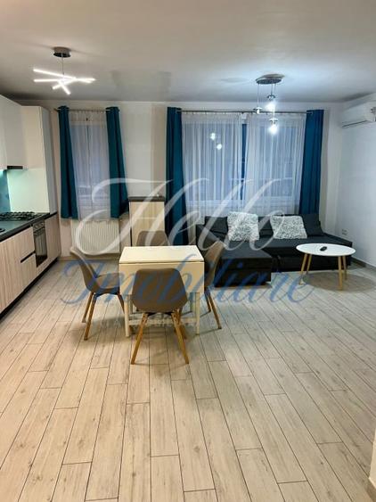 Apartament de vanzare semidecomandat ,3 camere 65,63 mp , zona  Vivo - 2