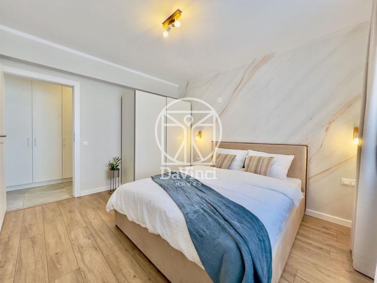 Apartament cu 3 camere semidecomandat, mobilat în Exterior Vest