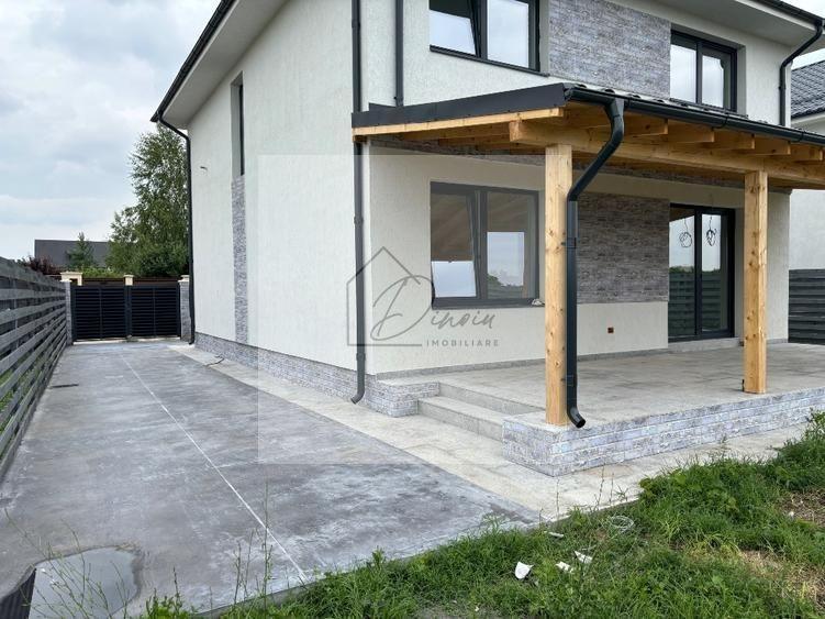 Casă individuală cu 5 camere cu Canalizare în Corbeanca
