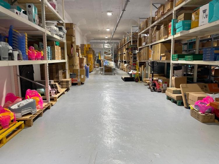Spațiu industrial, de 450 mp, în Păcii