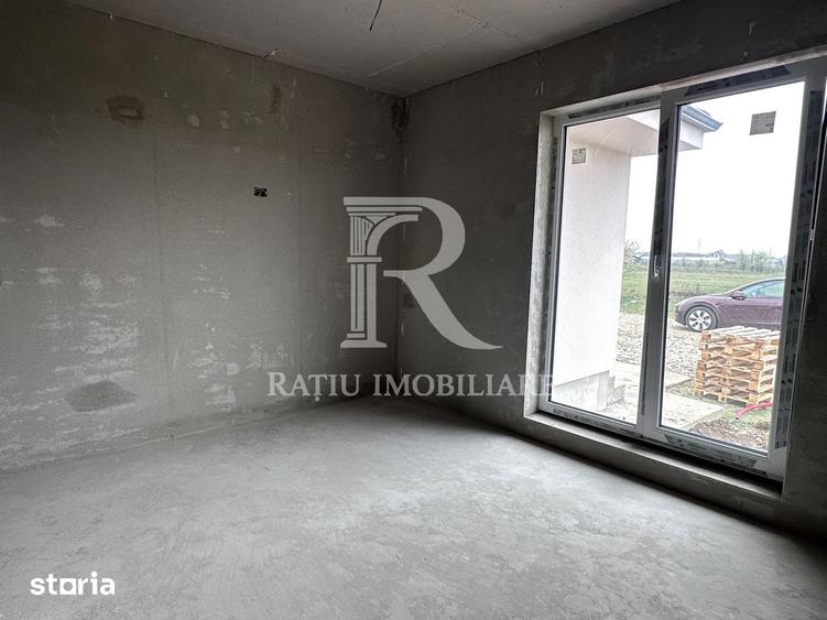 Casă cu 4 camere cu Teren 500 Mp în Sântandrei