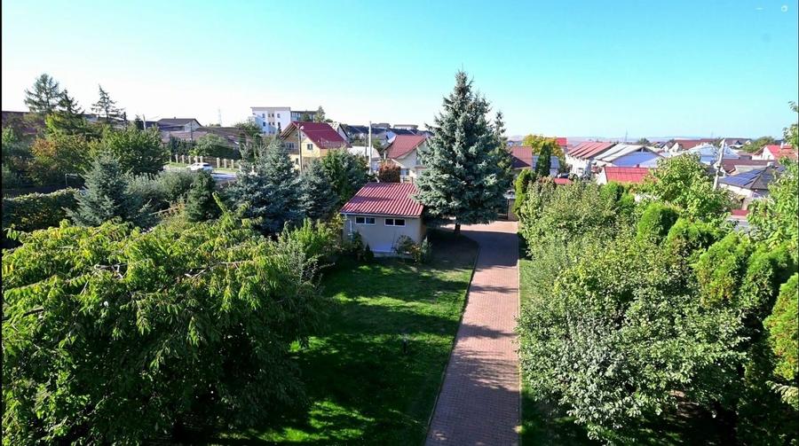 Casă cu 4 camere în Central