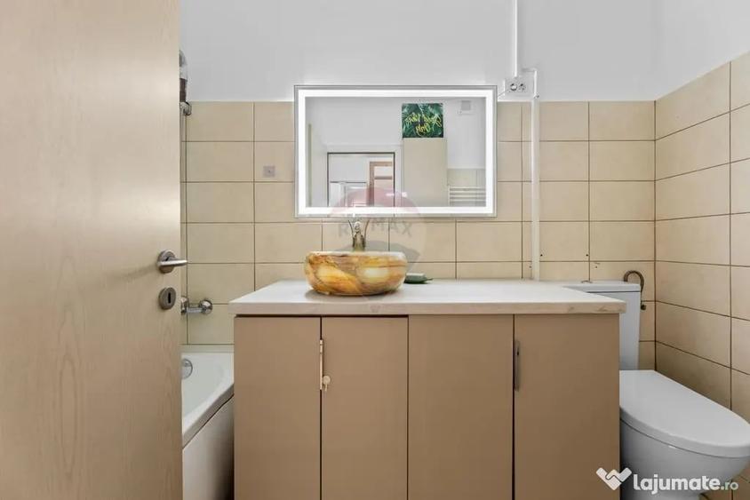 Apartament cu 2 camere semidecomandat în Miron Costin