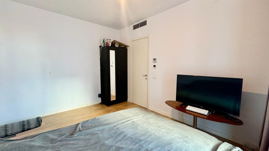Apartament cu 2 camere semidecomandat în P-ta Presei Libere