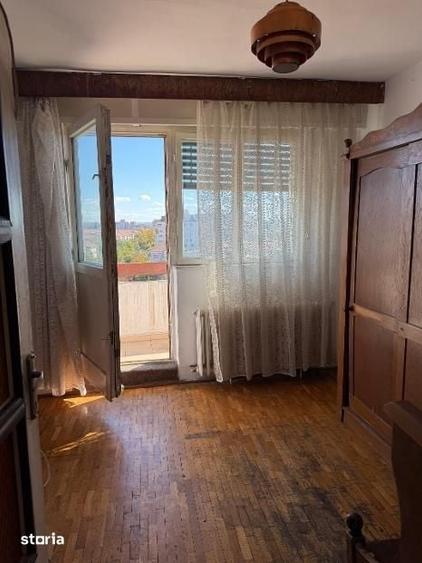 Apartament cu 3 camere decomandat în Decebal